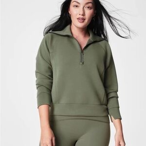 Brand NWT size 1x Spanx Air Essentials set in clover.